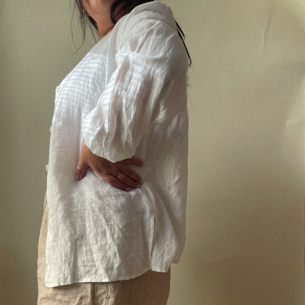 Linen Button Up -SOLD- - Picture 2 of 4